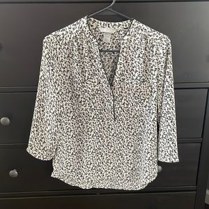 ✨ 2 for $15 ✨H&M Conscious Blouse